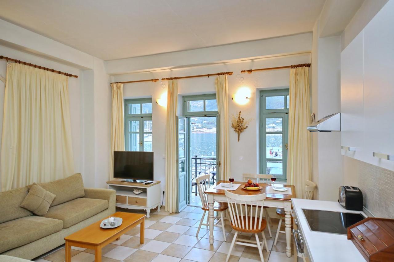 Faros Coastal Apartments Skopelos Town Exterior photo