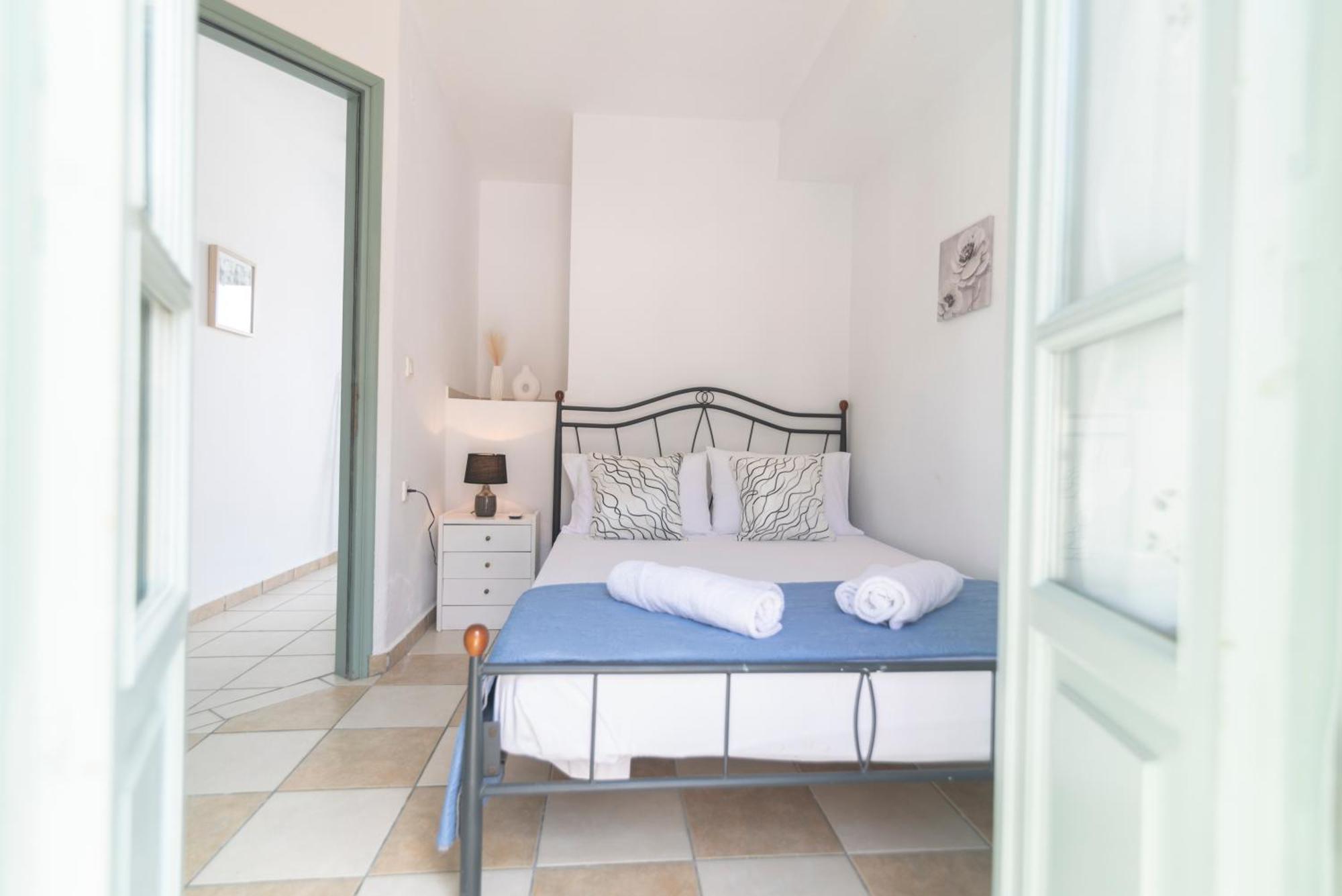 Faros Coastal Apartments Skopelos Town Exterior photo