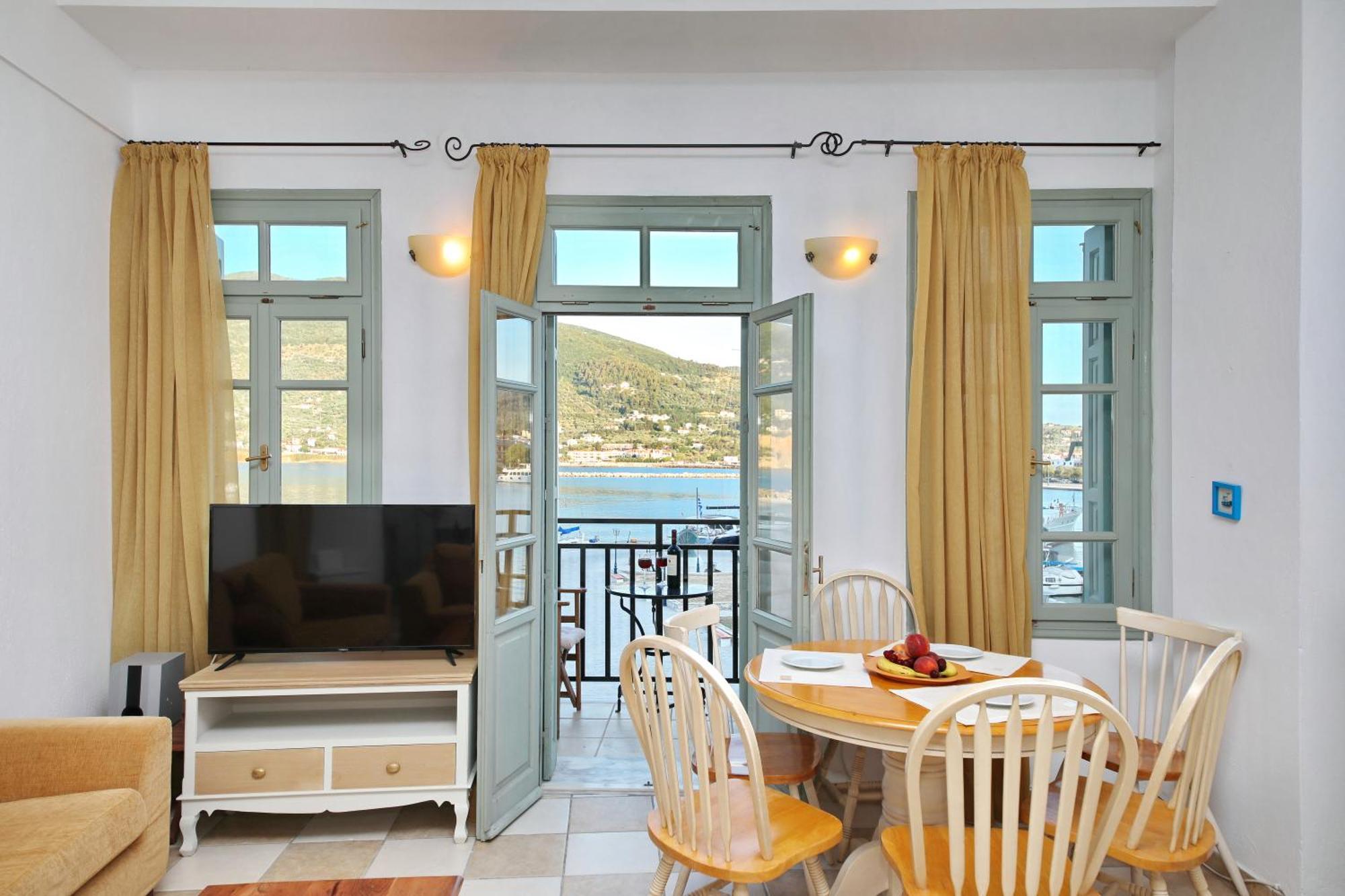 Faros Coastal Apartments Skopelos Town Exterior photo