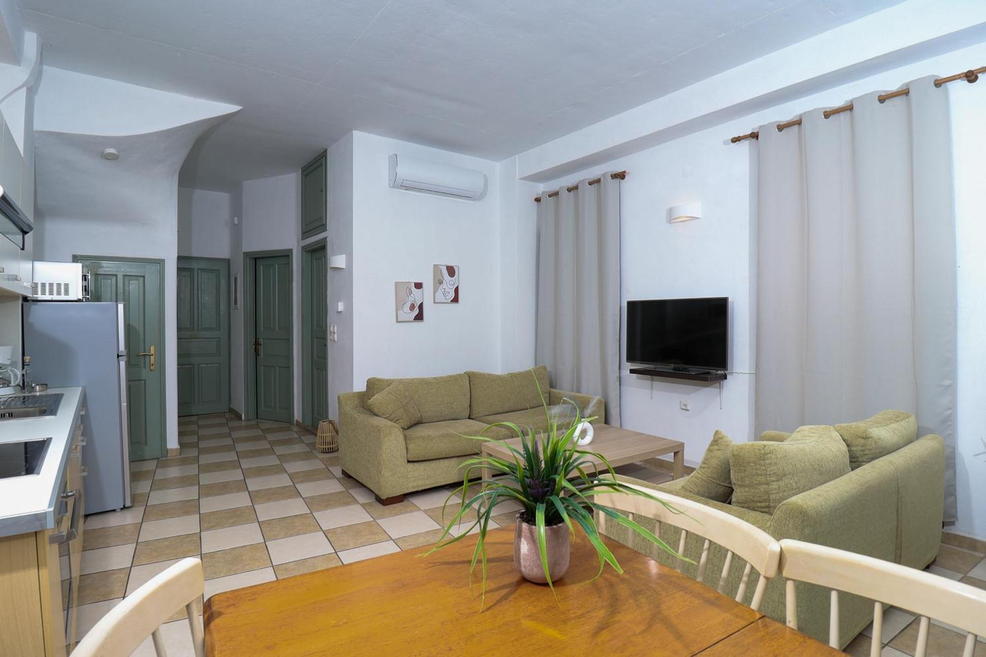Faros Coastal Apartments Skopelos Town Exterior photo