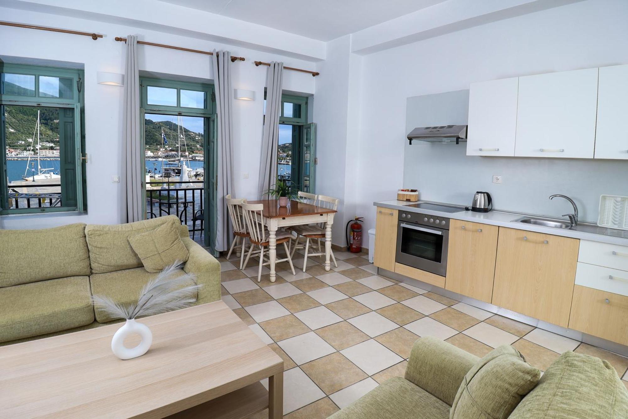 Faros Coastal Apartments Skopelos Town Exterior photo
